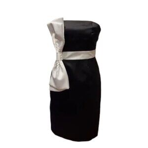 Betsey Johnson strapless evening dress size 4